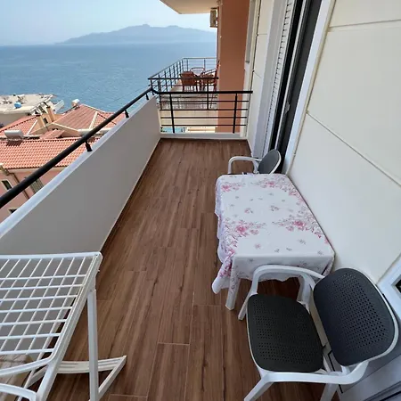 Apartmán Lulo's With Sea View