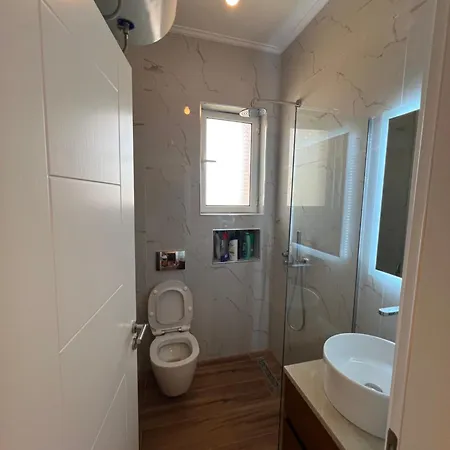 Lulo's With Sea View Apartmán Sarandë